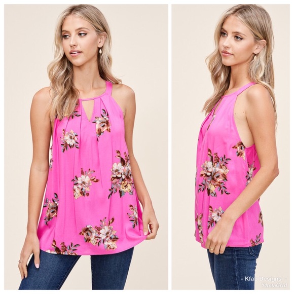 🥰LAST Pink Floral Pleated Keyhole Button Back Top - Picture 3 of 8